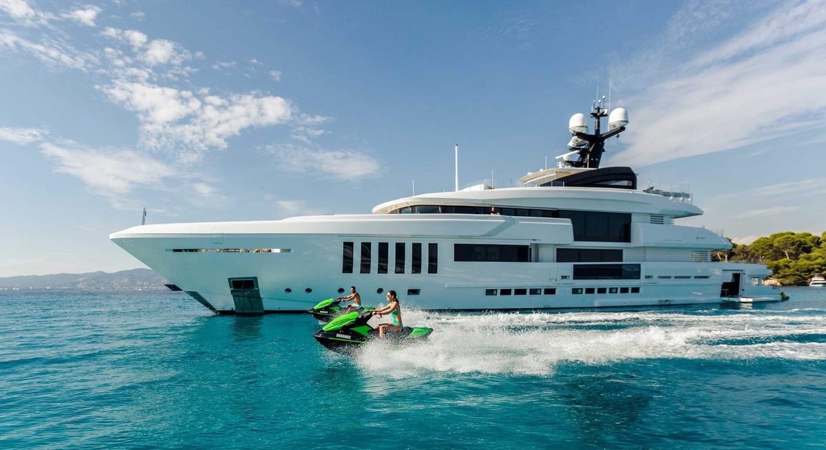 OURANOS YACHT CHARTER yacht charter