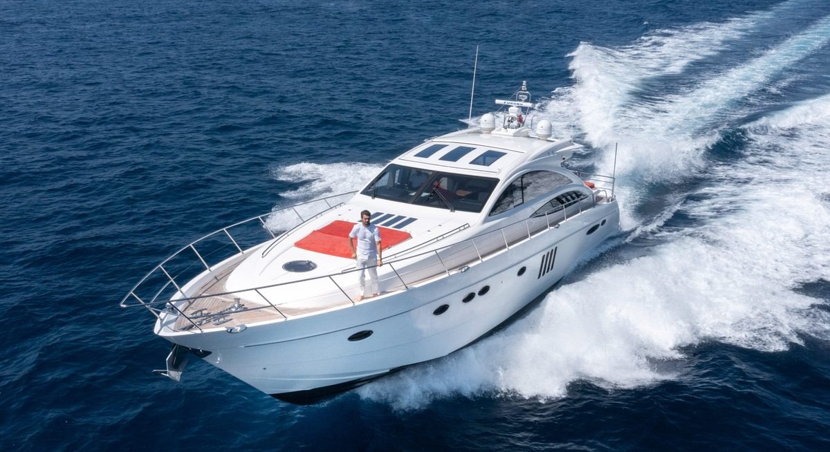 P'TITE BOUILLE yacht charter 1
