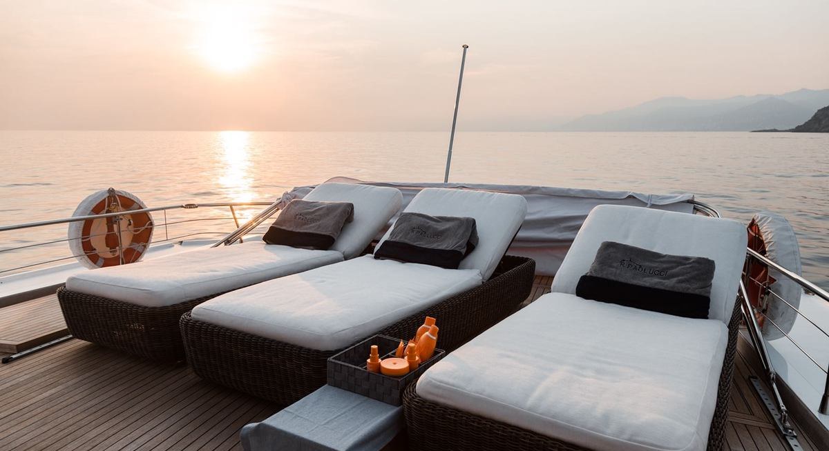 تأجير يخت PAOLUCCI YACHT CHARTER