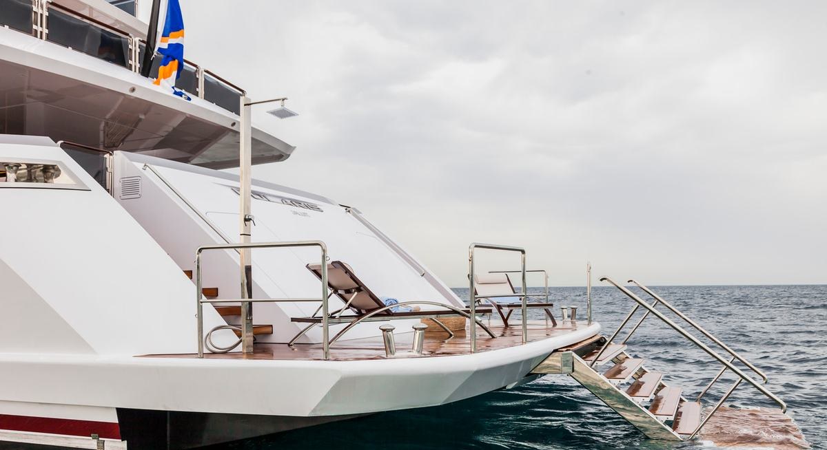 PARILLION yacht charter 3