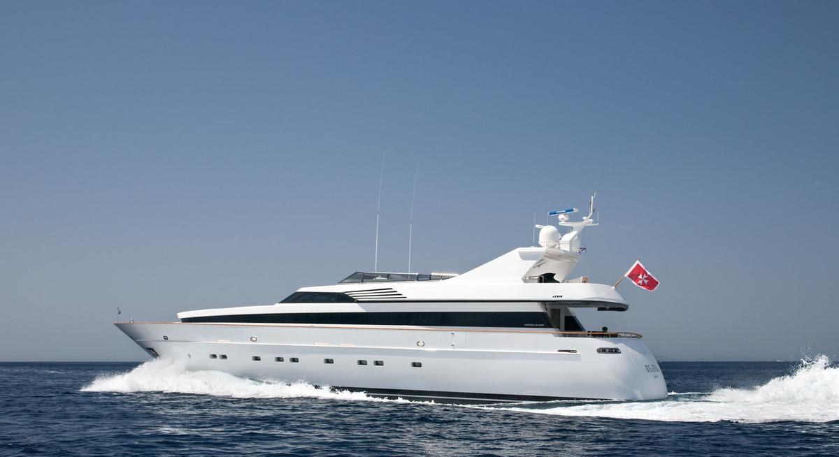 تأجير يخت PASTA FLORA YACHT CHARTER