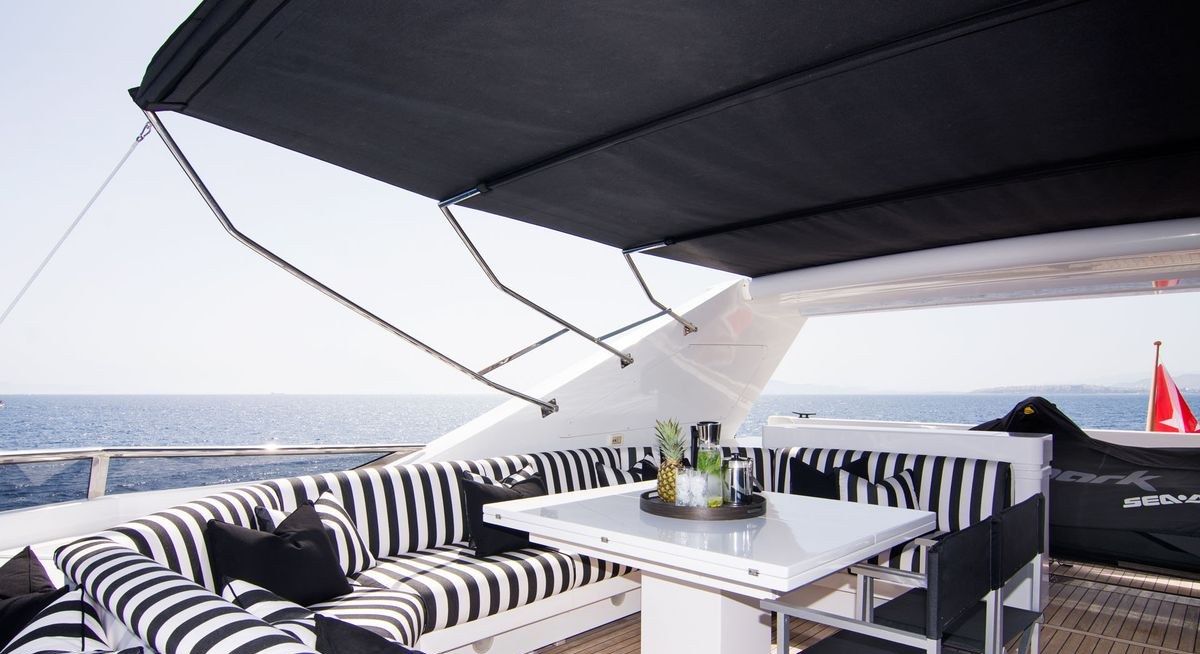PASTA FLORA yacht charter 3