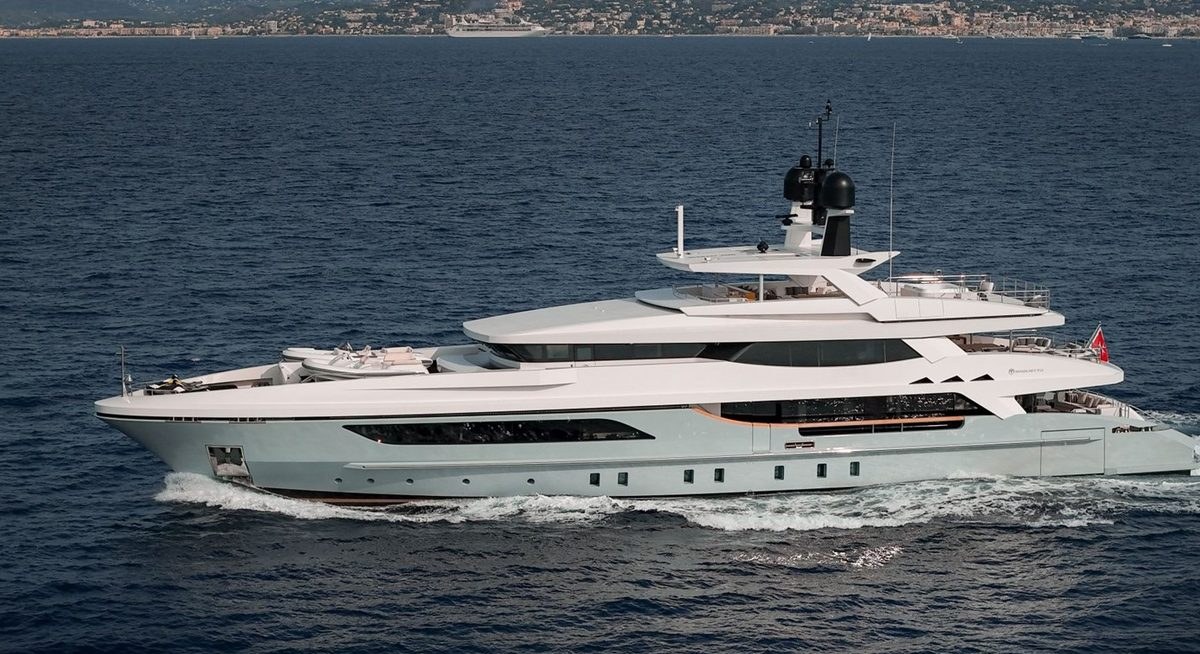 PI yacht charter 1