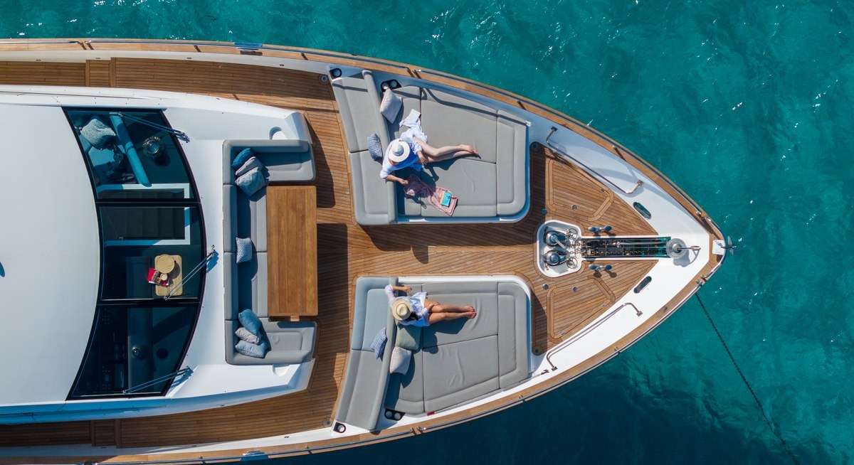 PLAY THE GAME yacht charter 2