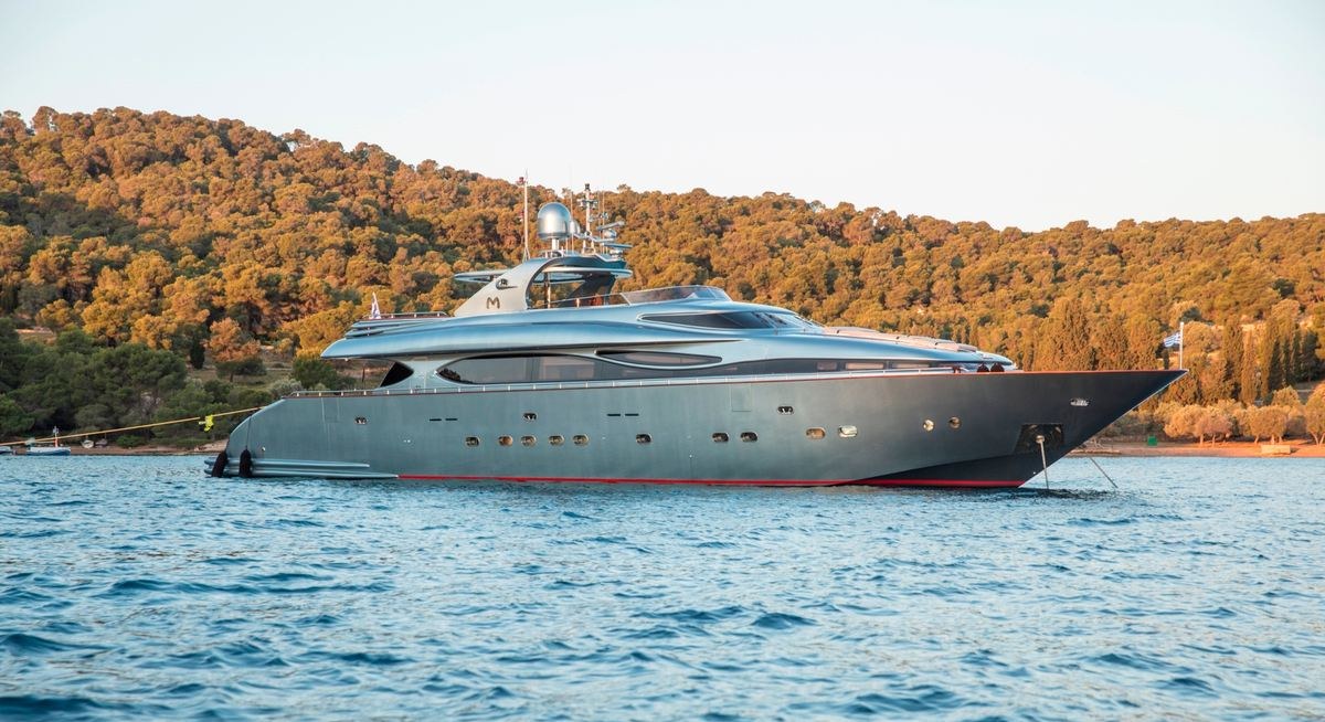 تأجير يخت PRINCESS L YACHT CHARTER