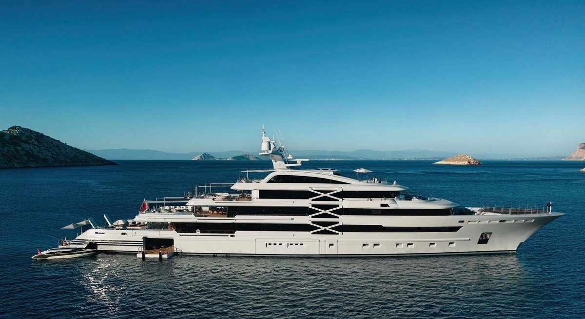 PROJECT X yacht charter 1