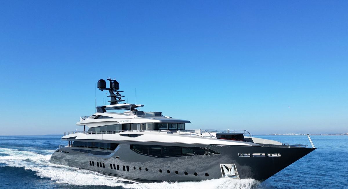 PROVOCATEUR YACHT CHARTER yacht charter
