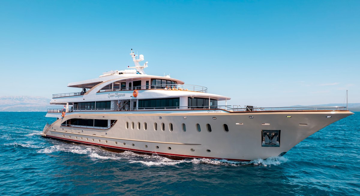 Yacht charter QUEEN ELEGANZA YACHT CHARTER