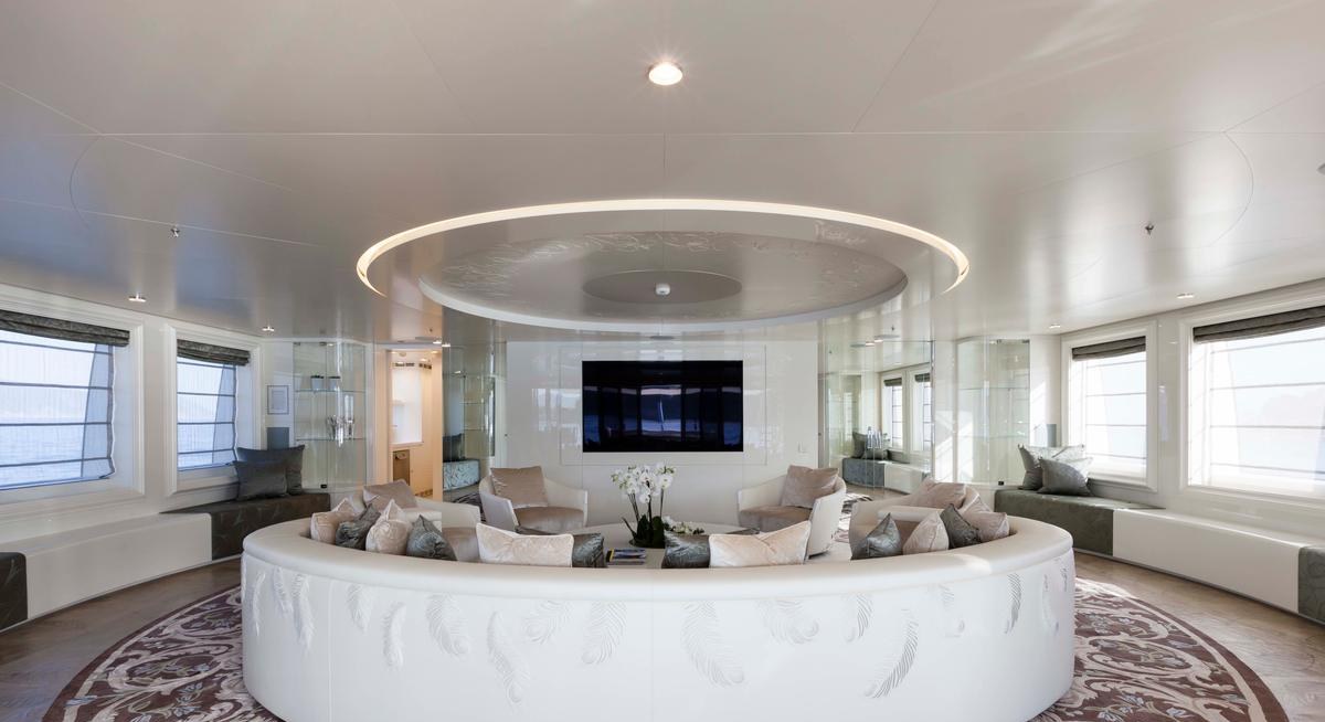 QUINTA ESSENTIA yacht charter 5