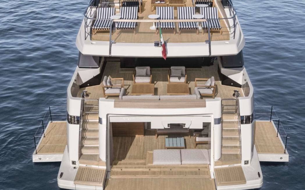 RAPH SEVEN yacht charter 5