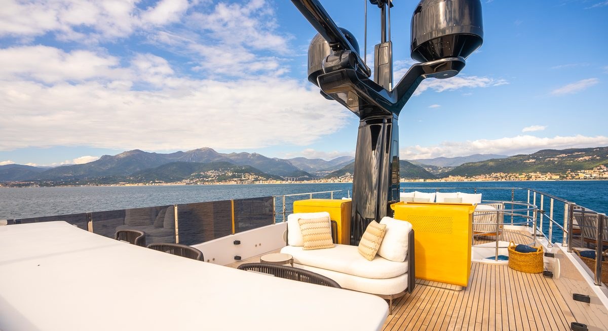 RARE GEM yacht charter 3
