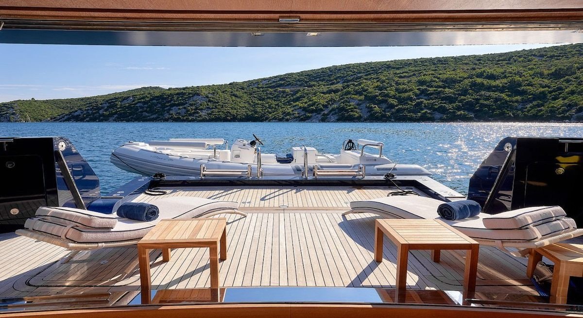 REVE D'OR yacht charter 4