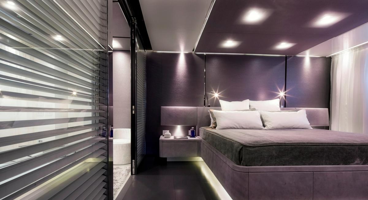 RIANA II yacht charter 5