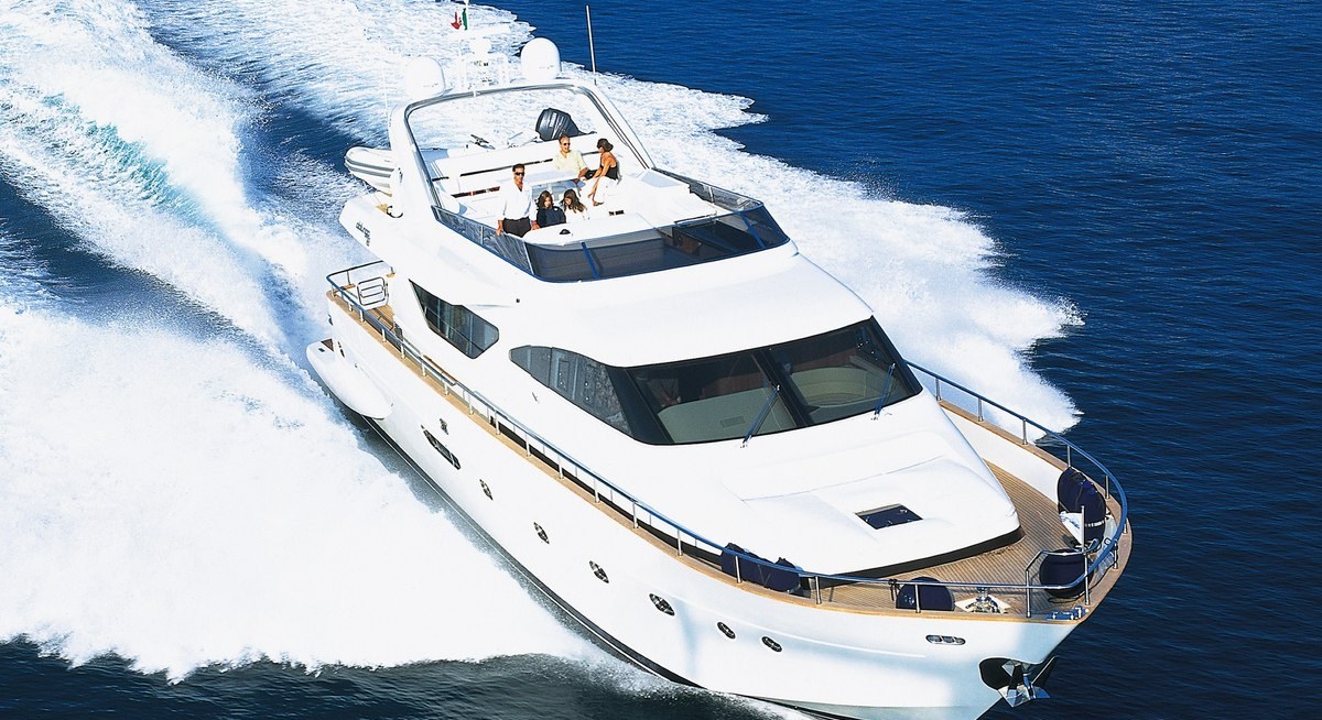 RIVIERA yacht charter 2