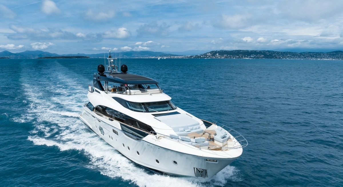 ROCCO yacht charter 1