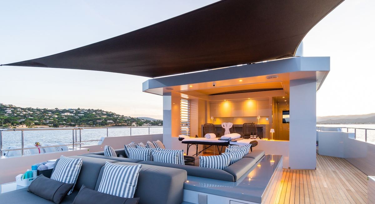 S7 yacht charter 2