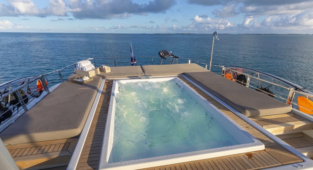SAFE HAVEN yacht charter 4