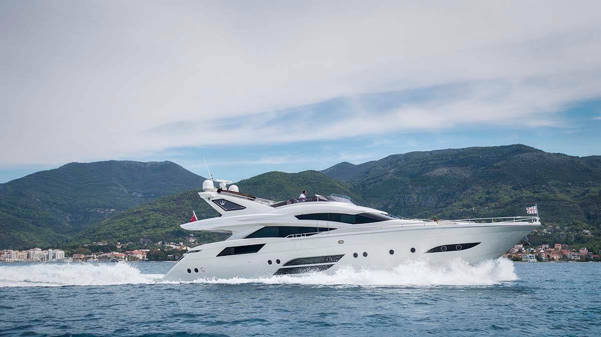 SAINT-ANNA YACHT CHARTER yacht charter