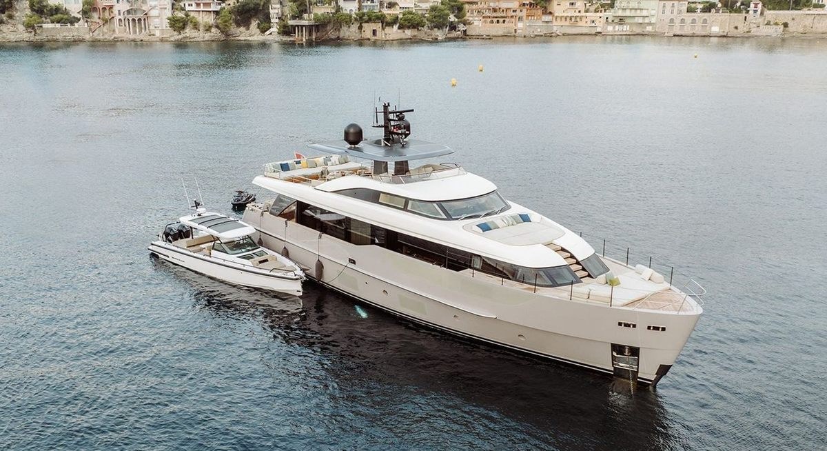 SAL yacht charter 1