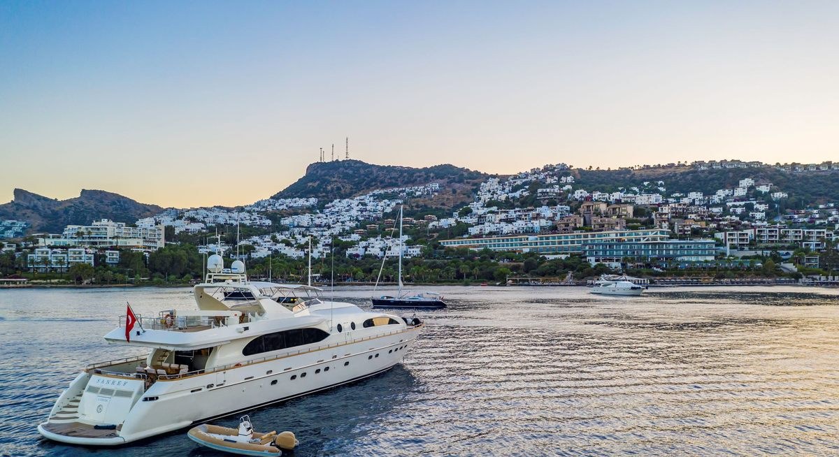 SANREF yacht charter 5