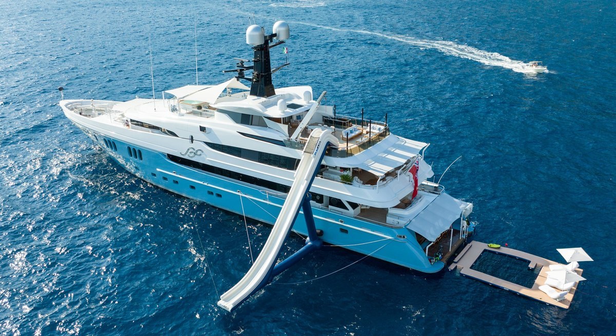 SCOTT FREE yacht charter 5