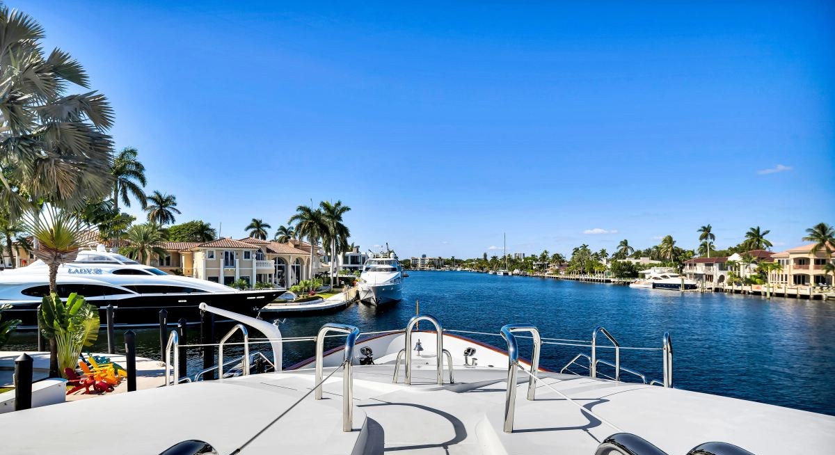 SEASCAPE V yacht charter 5