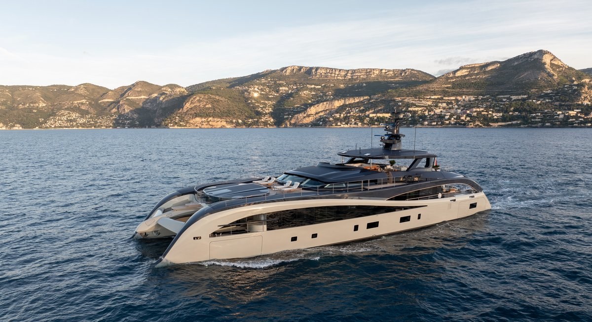 SEAWOLF X yacht charter 1