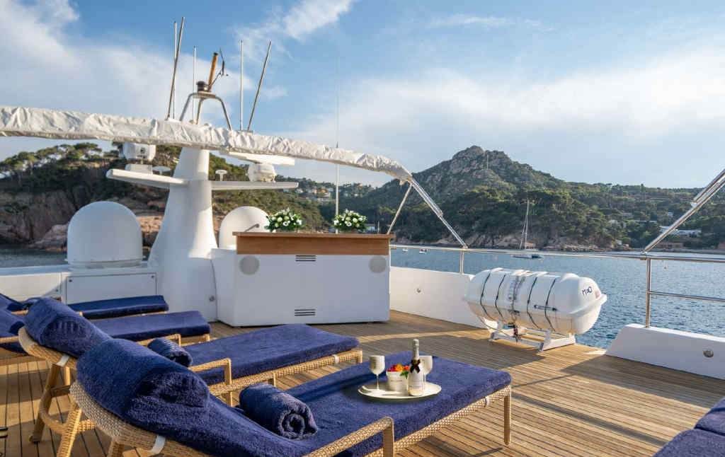 SEMAYA yacht charter 3