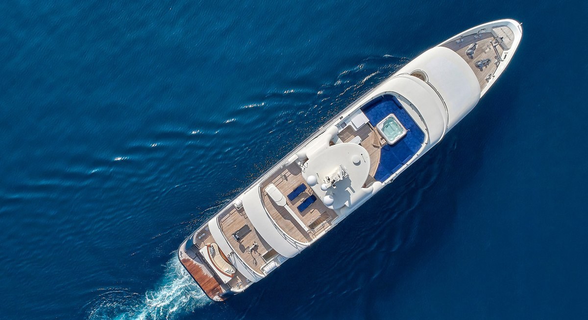 SERENITY II yacht charter 3