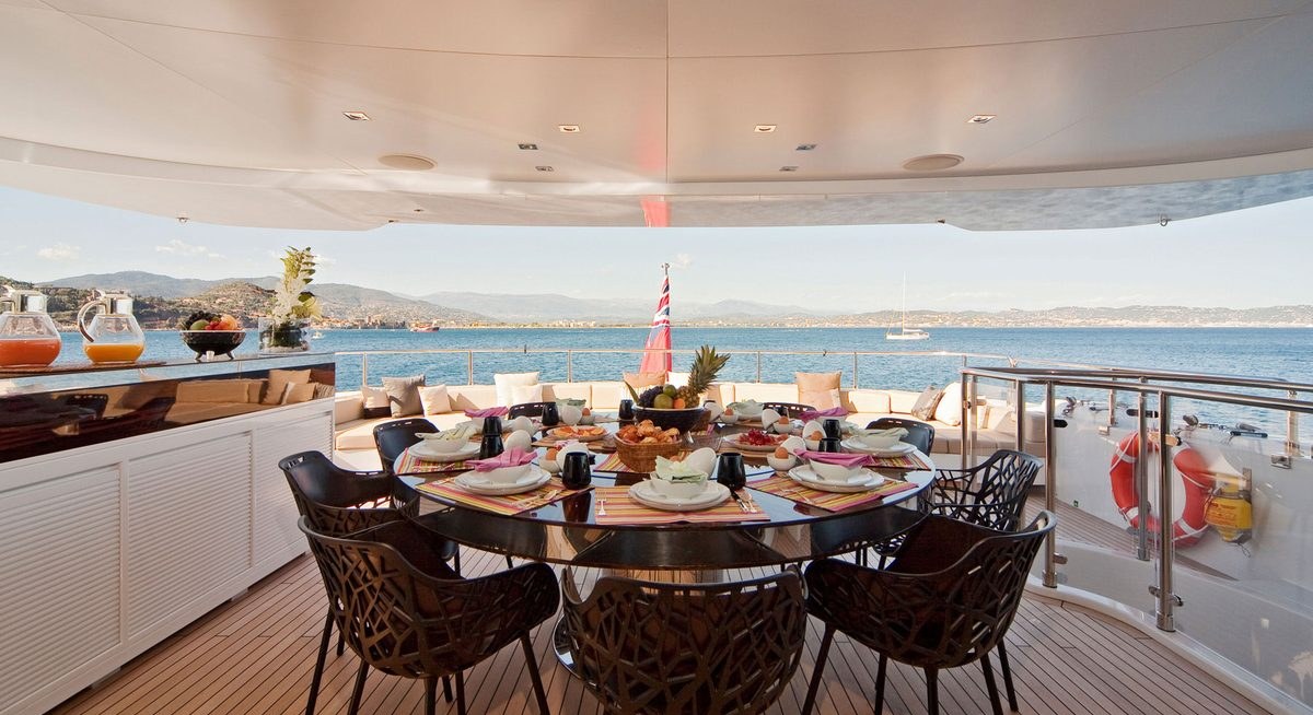 SEVEN S yacht charter 4