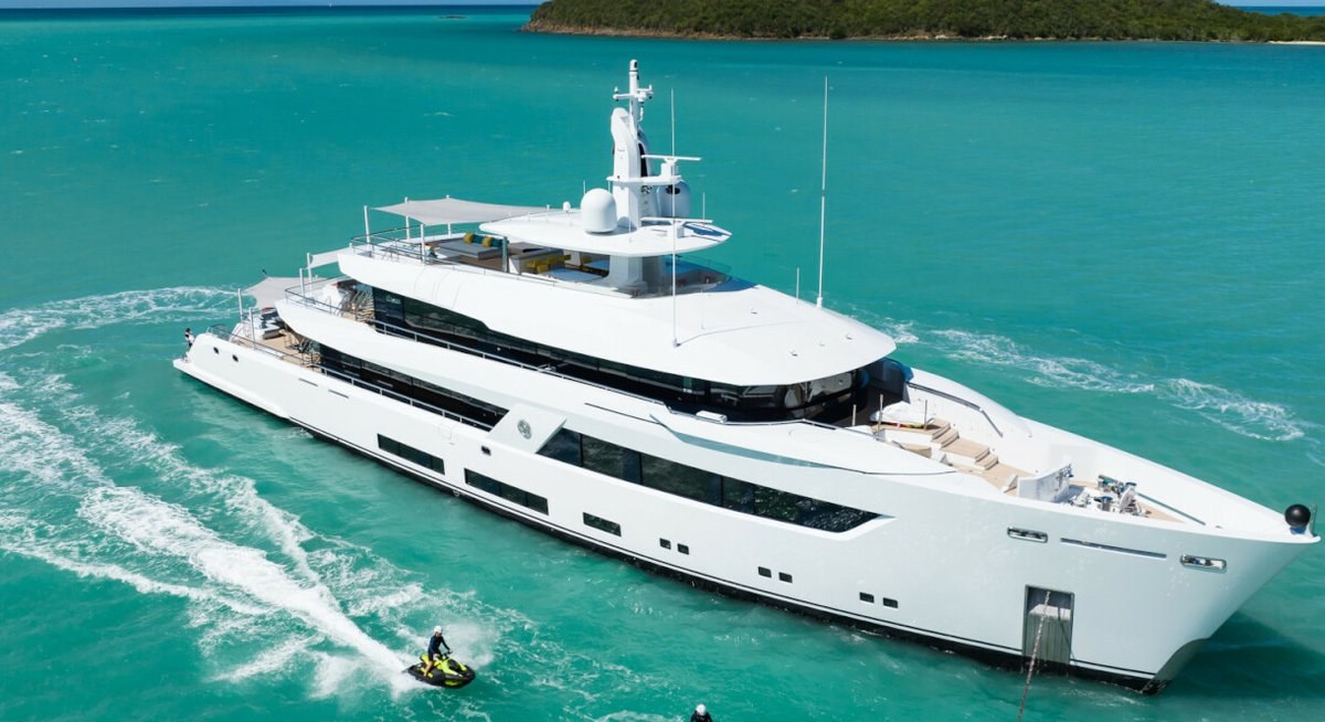 تأجير يخت SHENOA YACHT CHARTER