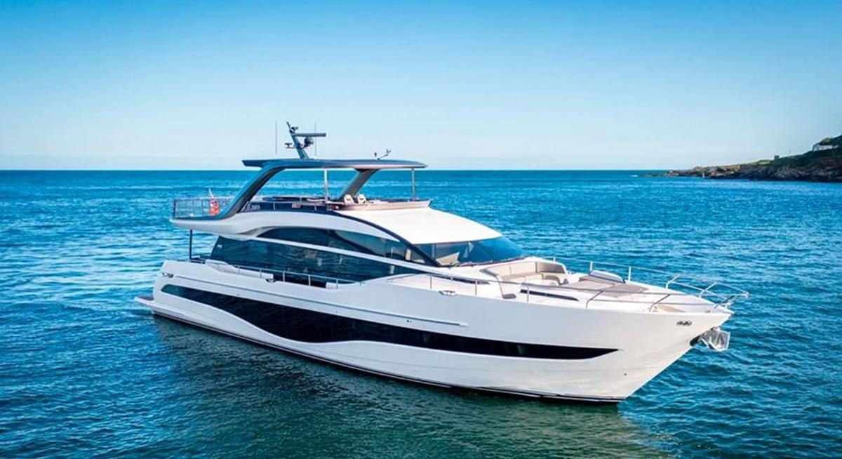 SIDURI III yacht charter 1