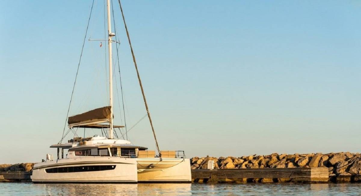 SIGNATURE VISION YACHT CHARTER yacht charter