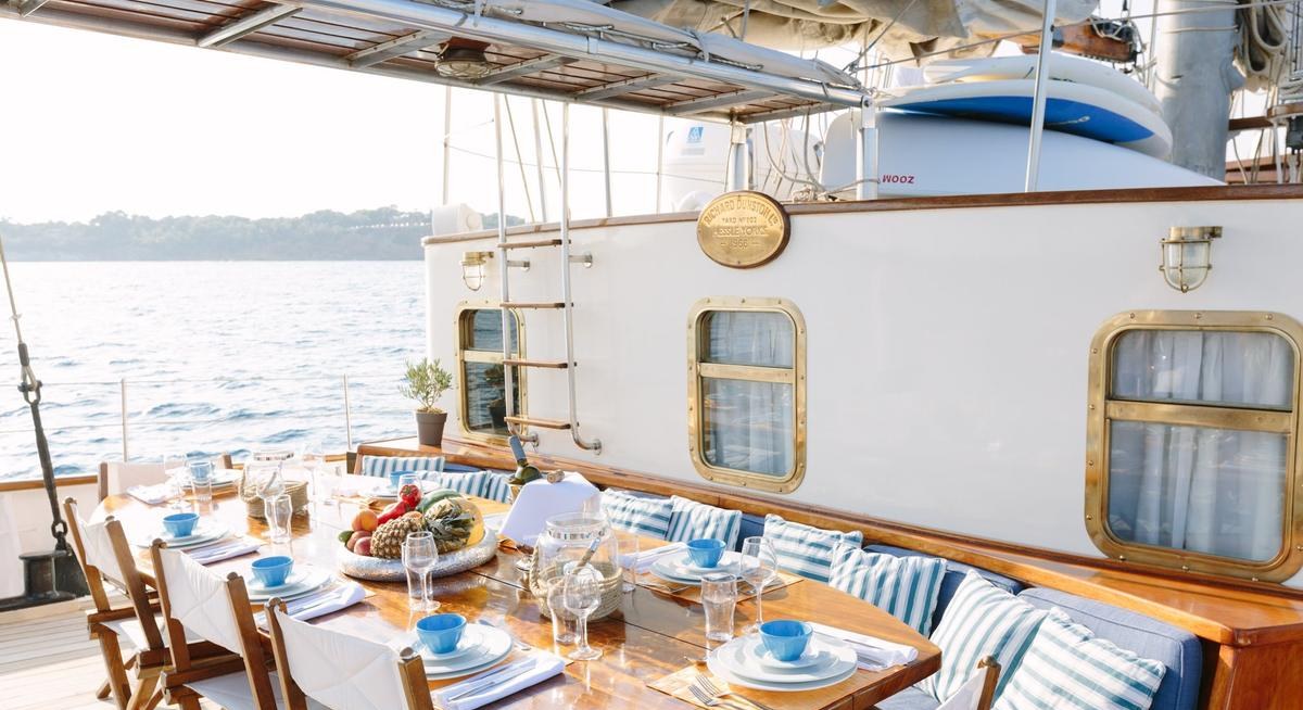 SIR WINSTON CHURCHILL yacht charter 3