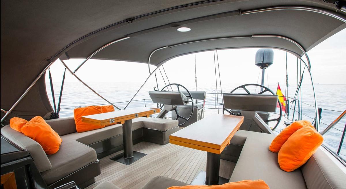 SIXTEEN TONS yacht charter 2