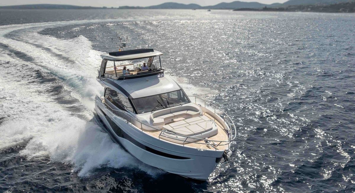 SOHAZ IV yacht charter 1