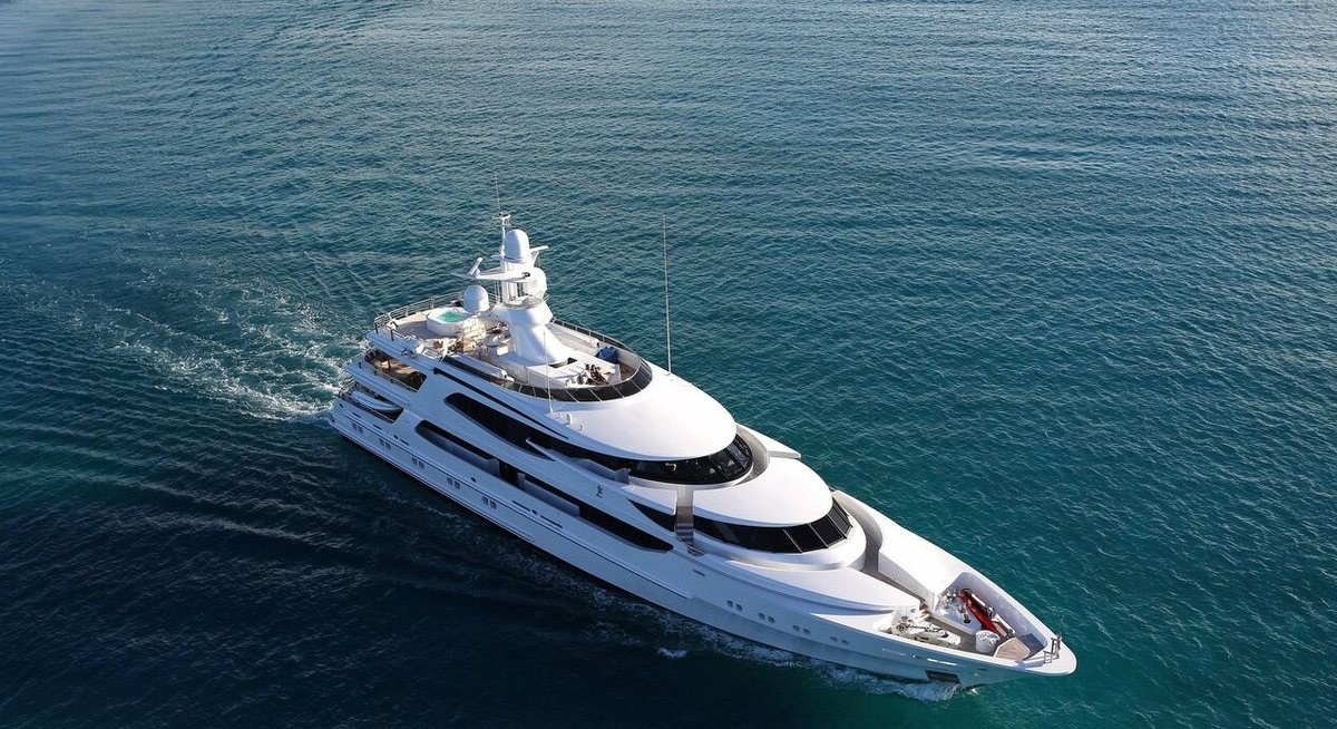 SOLUS yacht charter 1