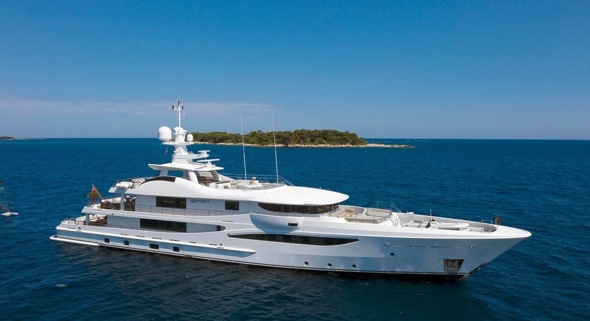 Yacht charter SPIRIT YACHT CHARTER
