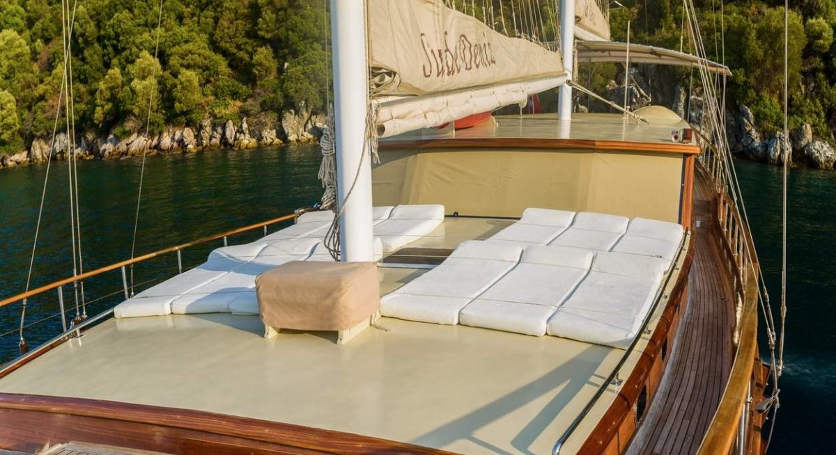 SUDE DENIZ yacht charter 3