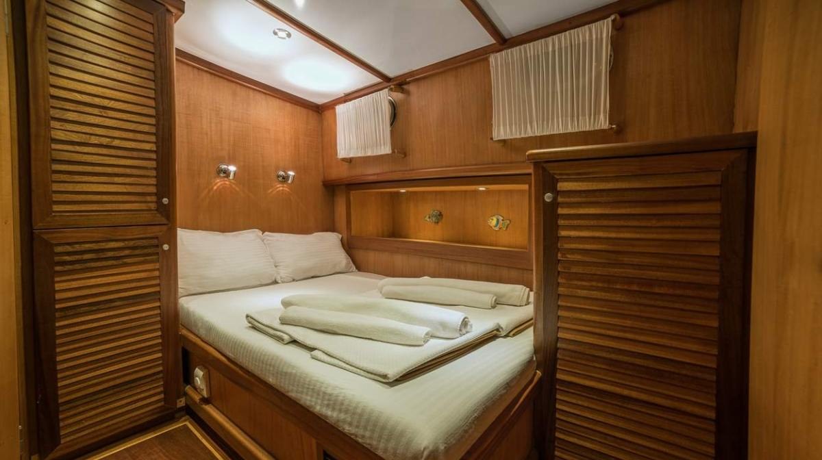 SUDE DENIZ yacht charter 5