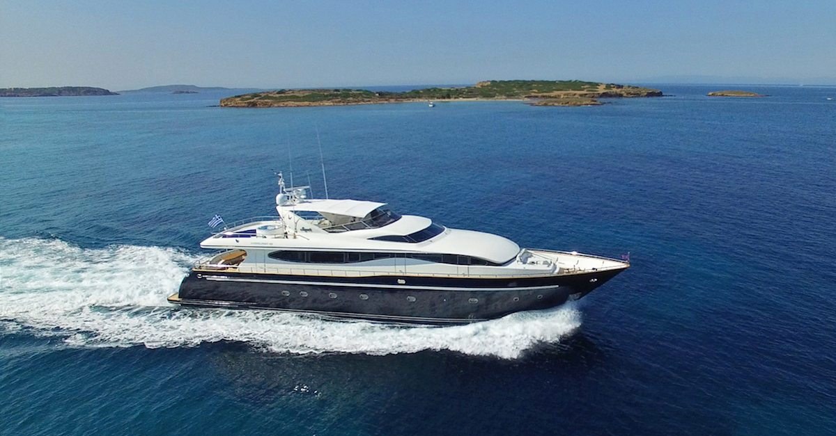 Yacht charter SUGAR YACHT CHARTER