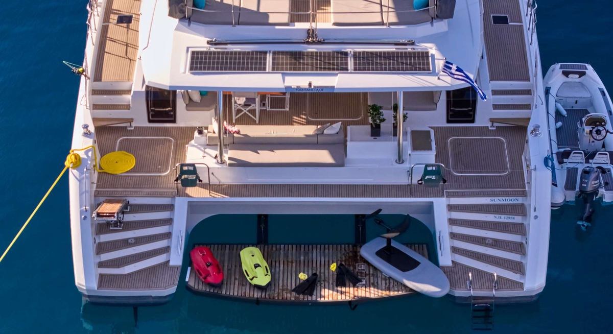 SUNMOON yacht charter 5