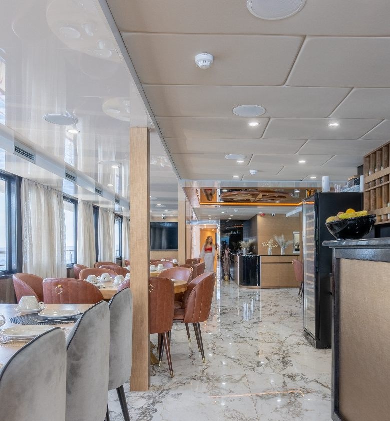 SYMPHONY yacht charter 5