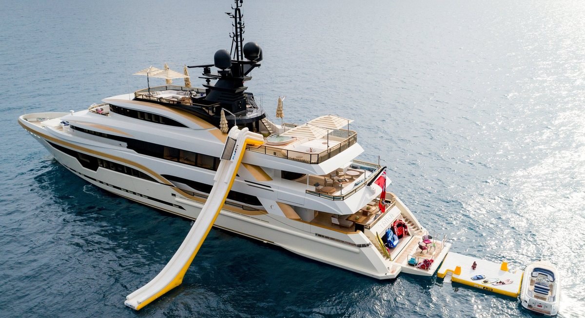 TAIBA yacht charter 5
