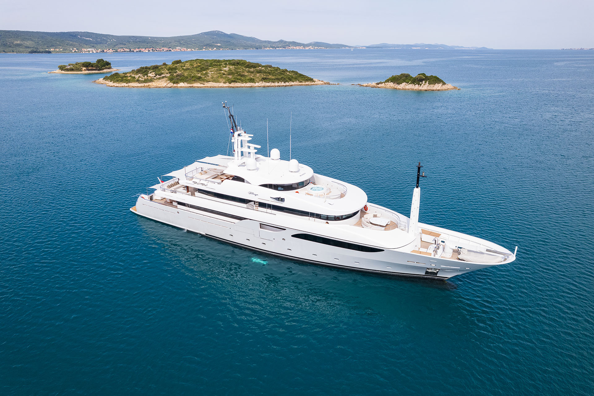 Yacht charter TALEYA YACHT CHARTER