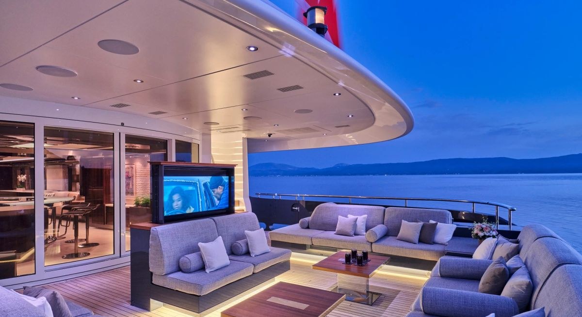 TOTEM yacht charter 4