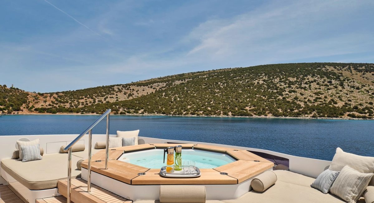 TOTEM yacht charter 2