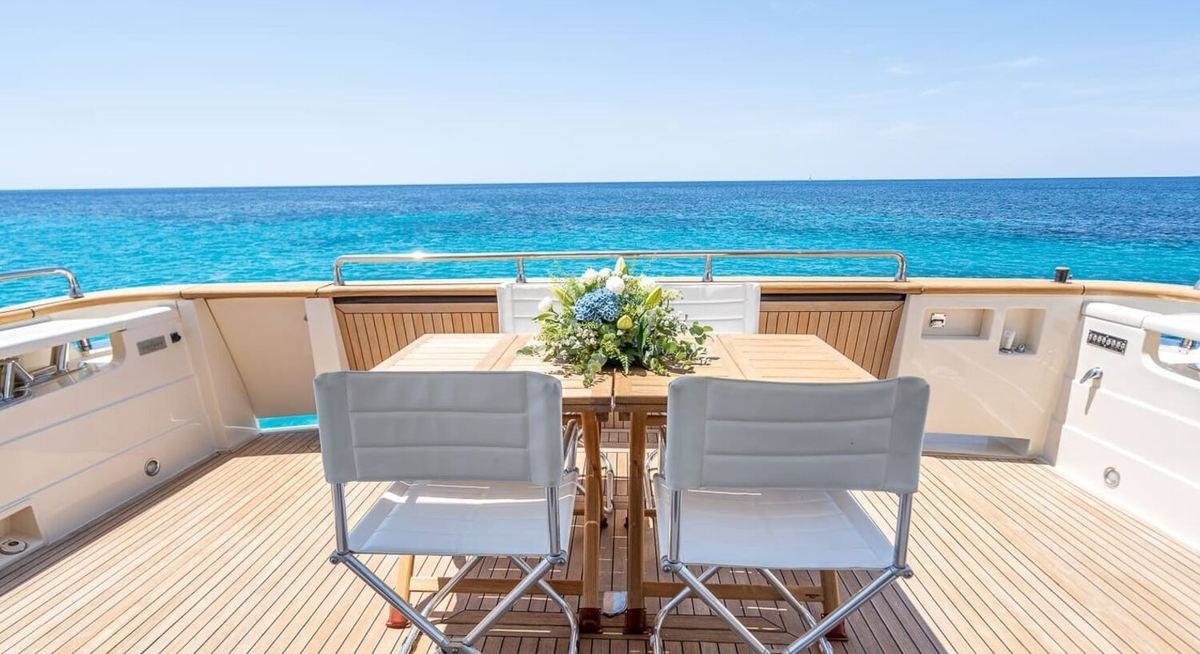 TRABUCAIRE yacht charter 4