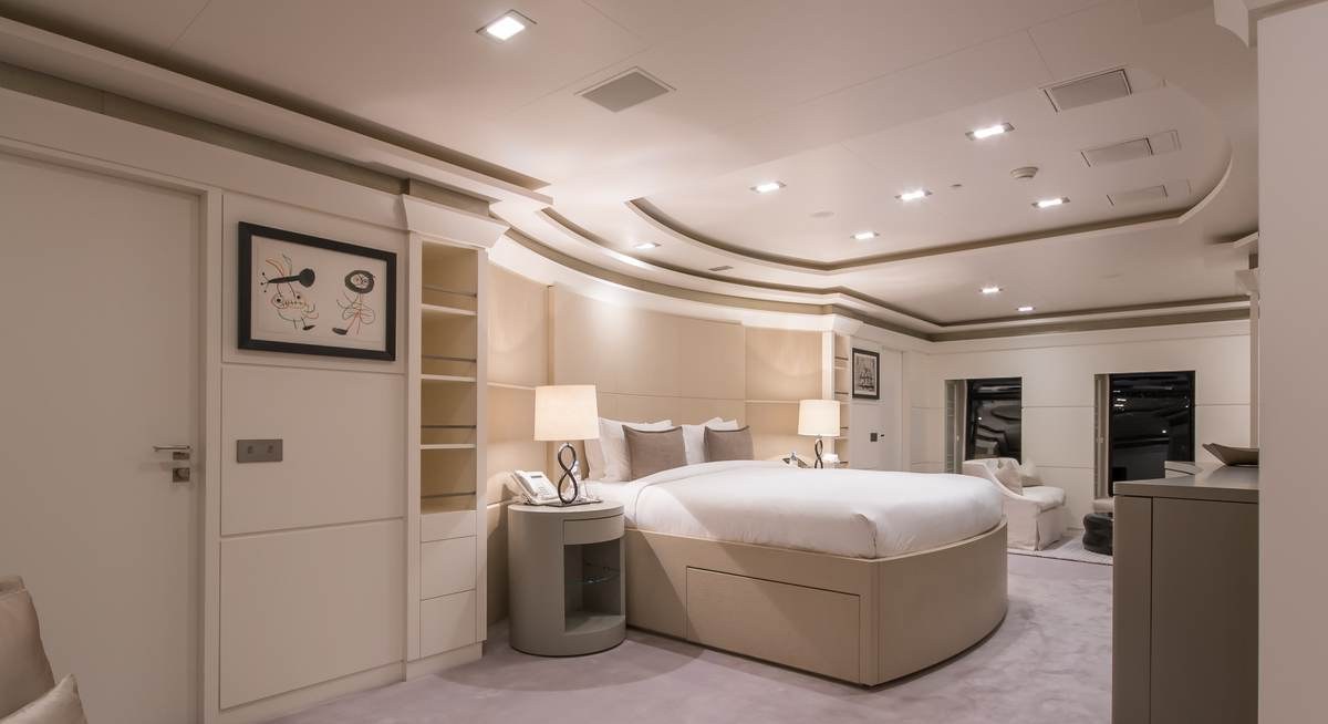 TRIPLE SEVEN yacht charter 5
