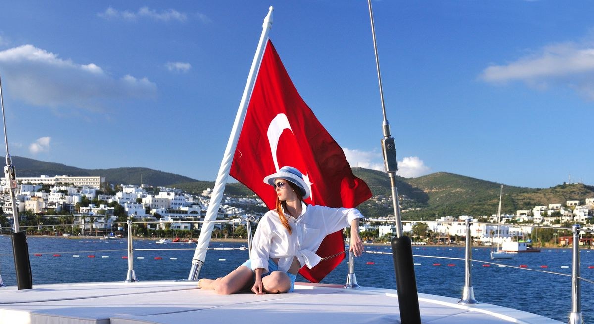 TUYIKA S yacht charter 1